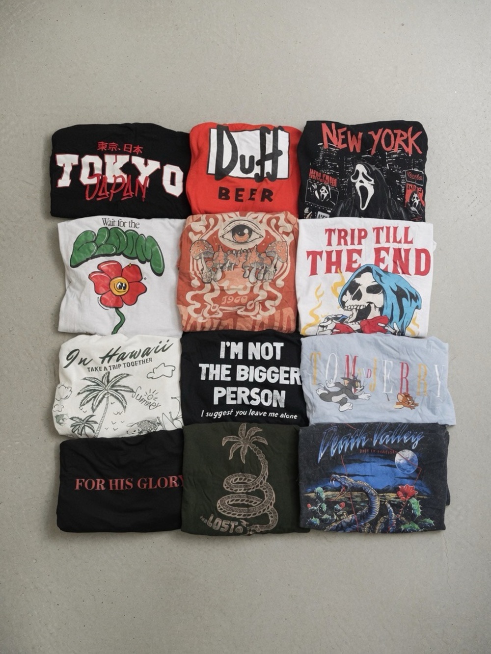 Assorted Graphic Tee Bundle - Mixed Colors
